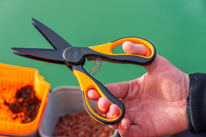 Guru Worm Scissors