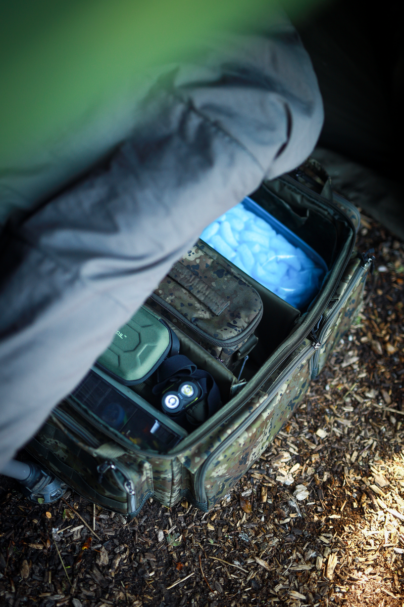 Thinking Anglers Camfleck Compact Barrow Bag