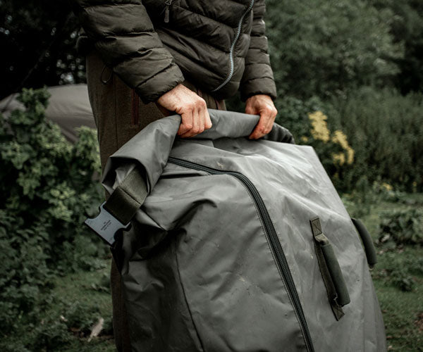 Trakker Downpour Roll-Up Bed Bag